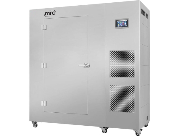 BUYING PLANT GROWTH INCUBATORS BUYING PLANT GROWTH INCUBATORS