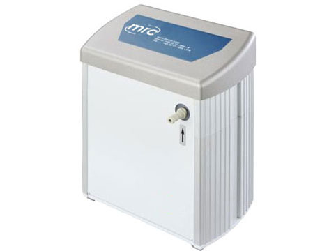 MP 105 E, 15l/min, 60mbar, 115/230V, 50/60Hz, 1 Ph with Schuko, UK and US plug leads