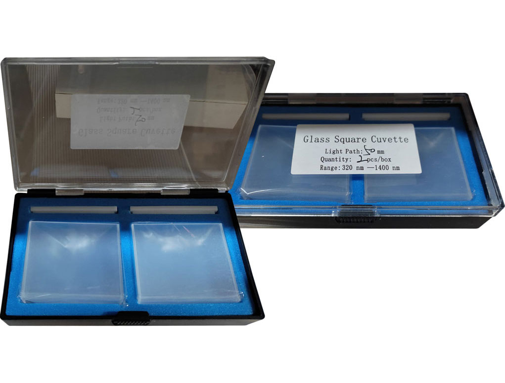SQUARE CUVETTES.GLASS 30mm 3