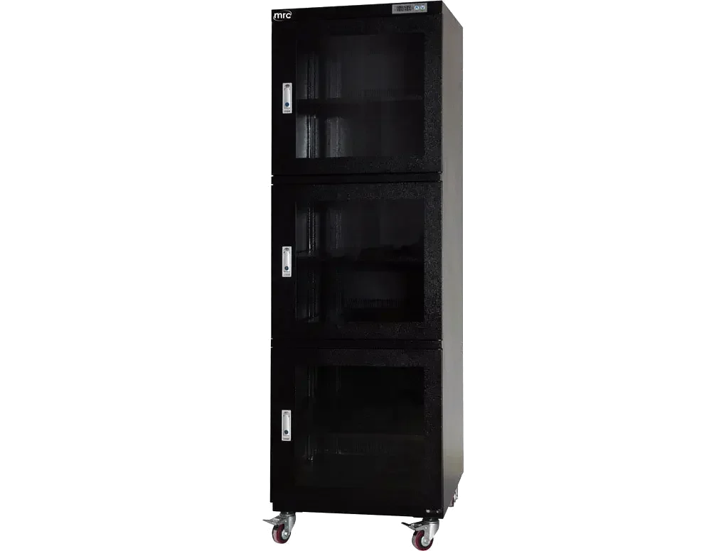 Dry cabinet 20-60%RH 728 liter 5 Shelves 3 Doors