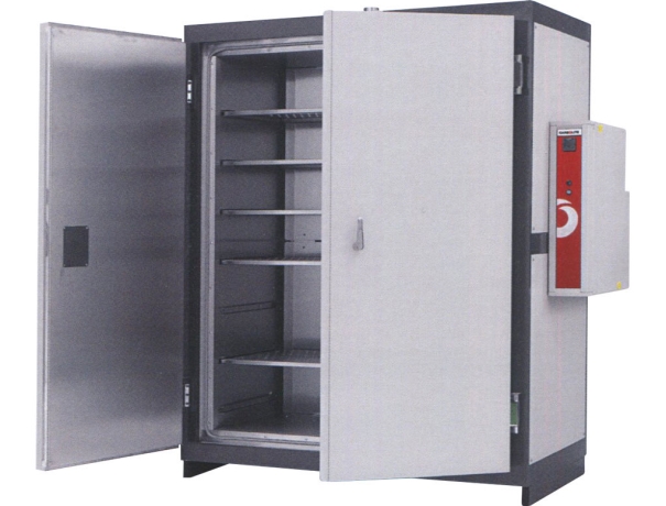 Laboratory Drying Oven 910 L/ 250 Deg.c
