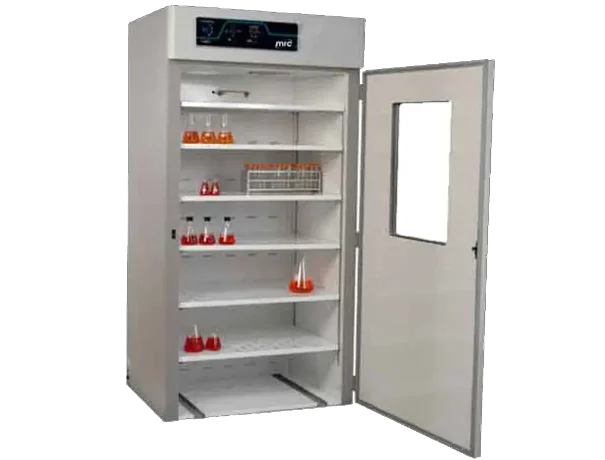 Large incubator 872 liter up to 70 deg C 3